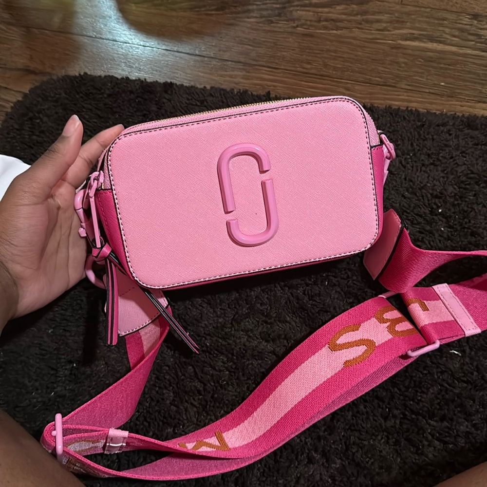 Pink Marc Jacob’s Snapshot Bag
